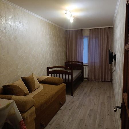 Apartments Near The Trinity Church On Dovzhenko Street,102 Chernigov Exterior foto